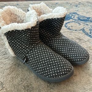 Mukluks Women’s Slippers